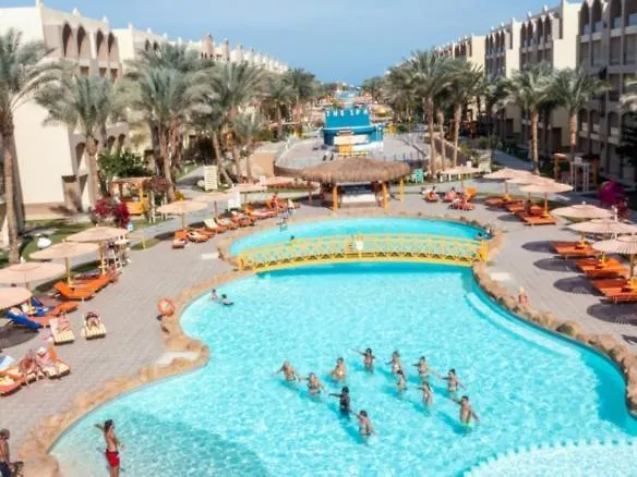 At El Karma & Aqua Park * Hurgada