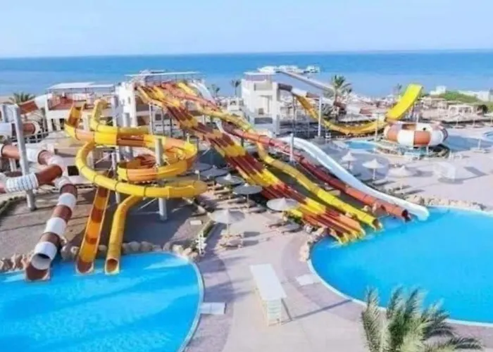 Resort At El Karma & Aqua Park
